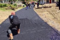 Dinas PU Sukabumi targetkan seluruh jalan rusak selesai diperbaiki pada 2026.