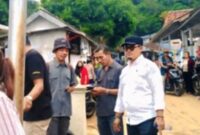 Disperkim Sukabumi turun langsung tangani dampak banjir bandang di Cisolok.