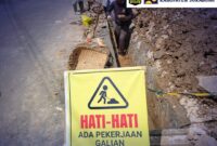 Pemeliharaan drainase jaga kekuatan ruas jalan Caringin–Cidahu.