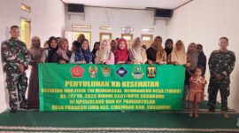 DPPKB Sukabumi gelar penyuluhan KB dukung TMMD Ke-127 di Desa Parakanlima
