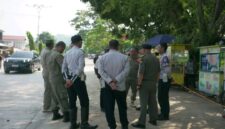 Satpol PP dan Dishub tertibkan parkir liar di depan RSUD Palabuhanratu. (fb/Pemerintah Kabupaten Sukabumi)