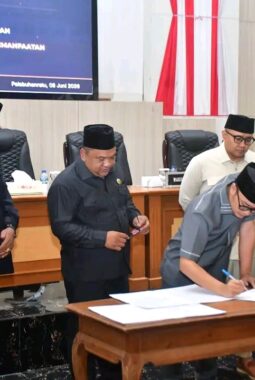 DPRD dan Pemkab Sukabumi Sepakati Raperda Tanah Telantar, Dorong Optimalisasi Pemanfaatan Lahan
