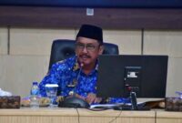 Bupati Sukabumi bahas PAD, SPMB, MBG, dan layanan kependudukan dalam rapat dinas. (fb/Pemerintah Kabupaten Sukabumi)
