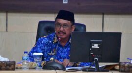 Bupati Sukabumi bahas PAD, SPMB, MBG, dan layanan kependudukan dalam rapat dinas. (fb/Pemerintah Kabupaten Sukabumi)