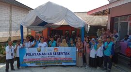 DPPKB Sukabumi bersama PLN Indonesia Power menghadirkan layanan KB Implant bagi Keluarga Rawan Stunting di Kalapanunggal.