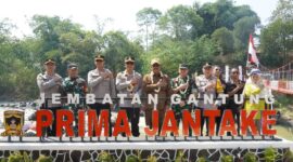 Jembatan Gantung Prima Jantake resmi diresmikan, akses warga dan petani kini lebih aman serta nyaman. (Fb/Pemerintah Kabupaten Sukabumi)