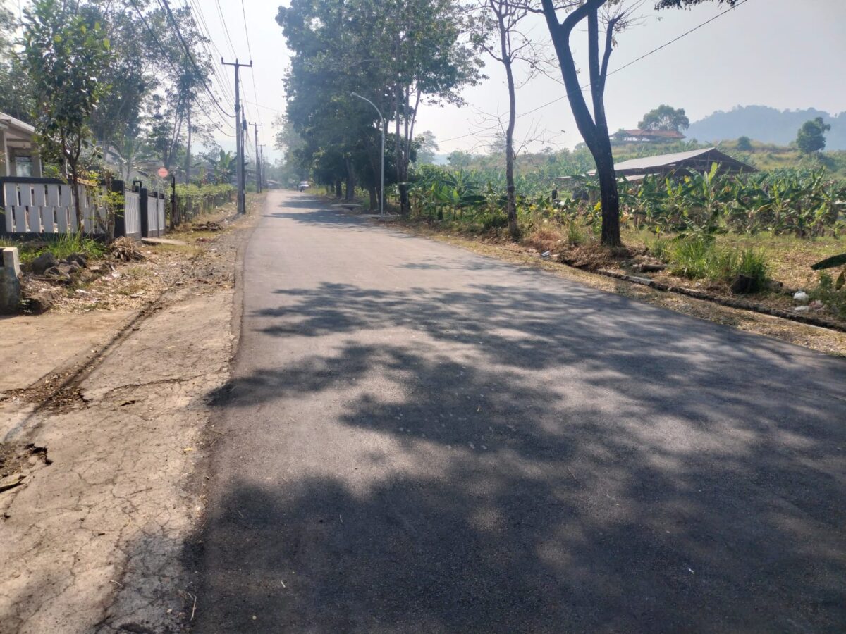 Rehabilitasi Jalan Cisolok-Cipanas rampung, akses menuju Geyser Cisolok kini lebih nyaman.