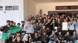 Ketua DPRD Sukabumi memastikan seluruh aspirasi HMI akan ditindaklanjuti sesuai mekanisme.