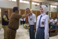 Bupati Sukabumi membuka Diklat Paskibraka 2026 dan mengingatkan peserta agar menjaga amanah, disiplin, serta semangat berprestasi. (fb/Pemerintah Kabupaten Sukabumi)